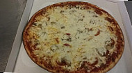 Michaleno's Pizzeria food