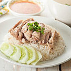 Lao Cen Kee Hainanese Chicken Rice Lǎo Cén Jì food