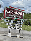 Hob-nob Drive In outside