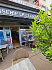 Brasserie Le Clemenceau inside