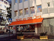 Hoss an der Oper GmbH outside