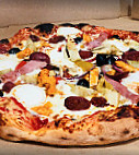 Mia Pizza food