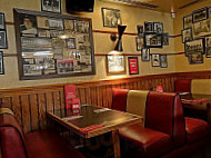 Frankie And Benny's inside