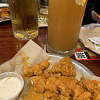 Hooters food