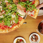 Una Pizza & Wine food