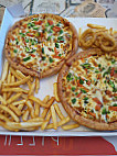 Tasty Chicken Pizza food