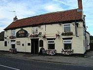 The Kings Arms outside