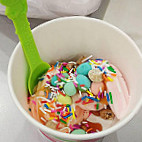 Menchie's Frozen Yogurt food