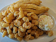 Skippers Seafood food