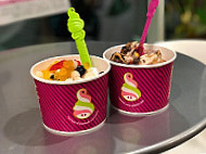 Menchie's Frozen Yogurt food