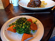 The George Evelyn Pub Gardens food