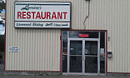 Lorraine's Restaurant outside