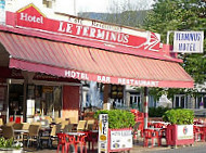 Le Terminus inside