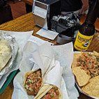 La Taqueria food