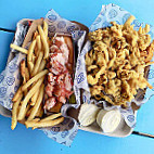 Bob's Clam Hut inside