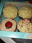 LOLA's Cupcakes inside