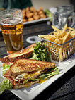 Center Street Grille food