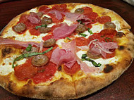 Calabria Brickoven Pizzeria food