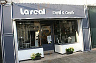 La Real Deli Cafe outside