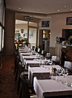 Restaurant Les Deux Ponts food