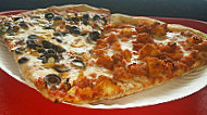 Cugino's/villa Pizzeria food