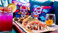 La Mexicana Taco Bar food