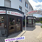 Gondola Pizzeria outside