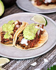 La Taqueria Pinche Taco Shop food