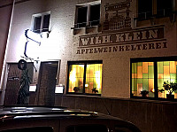 Apfelwein Klein outside