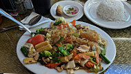 Mee Mee's Authentic Thai Cuisine food