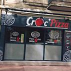 Croc'pizza inside