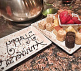 The Melting Pot food