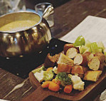 The Melting Pot food