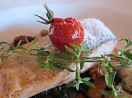 Hotel + Restaurant Zum Schneggen food