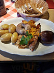 Historiche Bratwurst Glocklein food