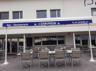 Le Chaudron inside