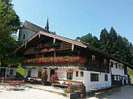 Berggasthof Streichen outside