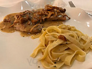 La Locanda food