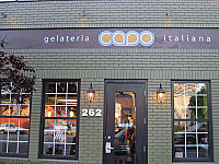 Capo Gelateria outside