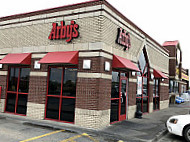 Arby's outside