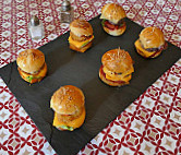 Burgers du Sud food