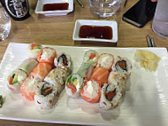 Sushi Soba food