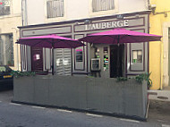 L Auberge outside