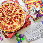 Chuck E. Cheese's food