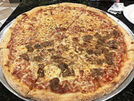 Pavone's Pizza food