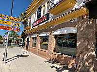 Lizarran Cala De Mijas outside