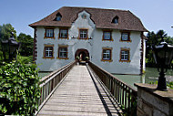 Inzlinger Wasserschloss outside