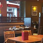 Boston Pizza inside