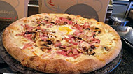 Pizza di Roma food