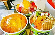 Tutti Frutti Frozen Yogurt food